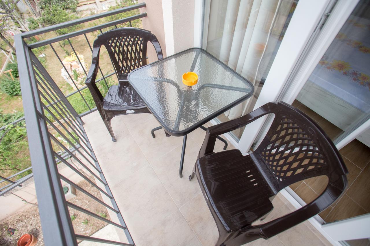 Petkovic Accommodation Tivat Exterior foto